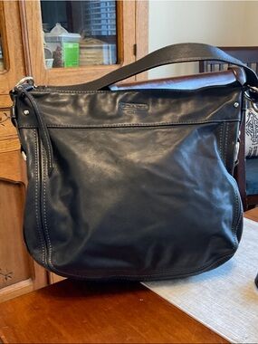 Coach Black Leather Hobo Shoulder Bag